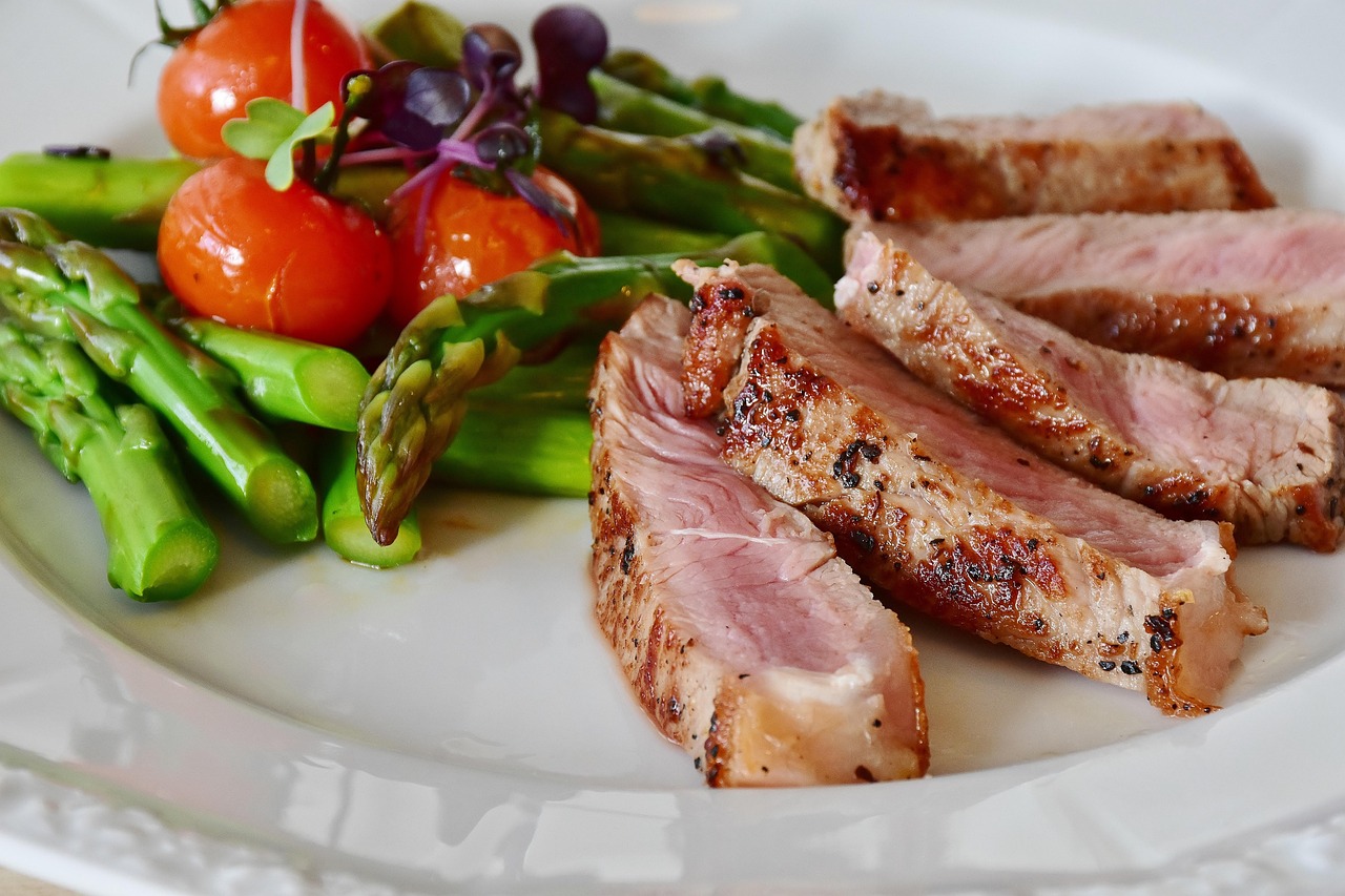 entdecken sie, wie sie das perfekte steak zubereiten – zart, saftig und voller geschmack, mit einfachen tipps und tricks für den idealen genuss.